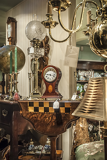 Access Security manufactures safes and vaults suitable for the secure storage of high-value inventory of Pawn Shops. high-value inventory, Pawn Shops, safes